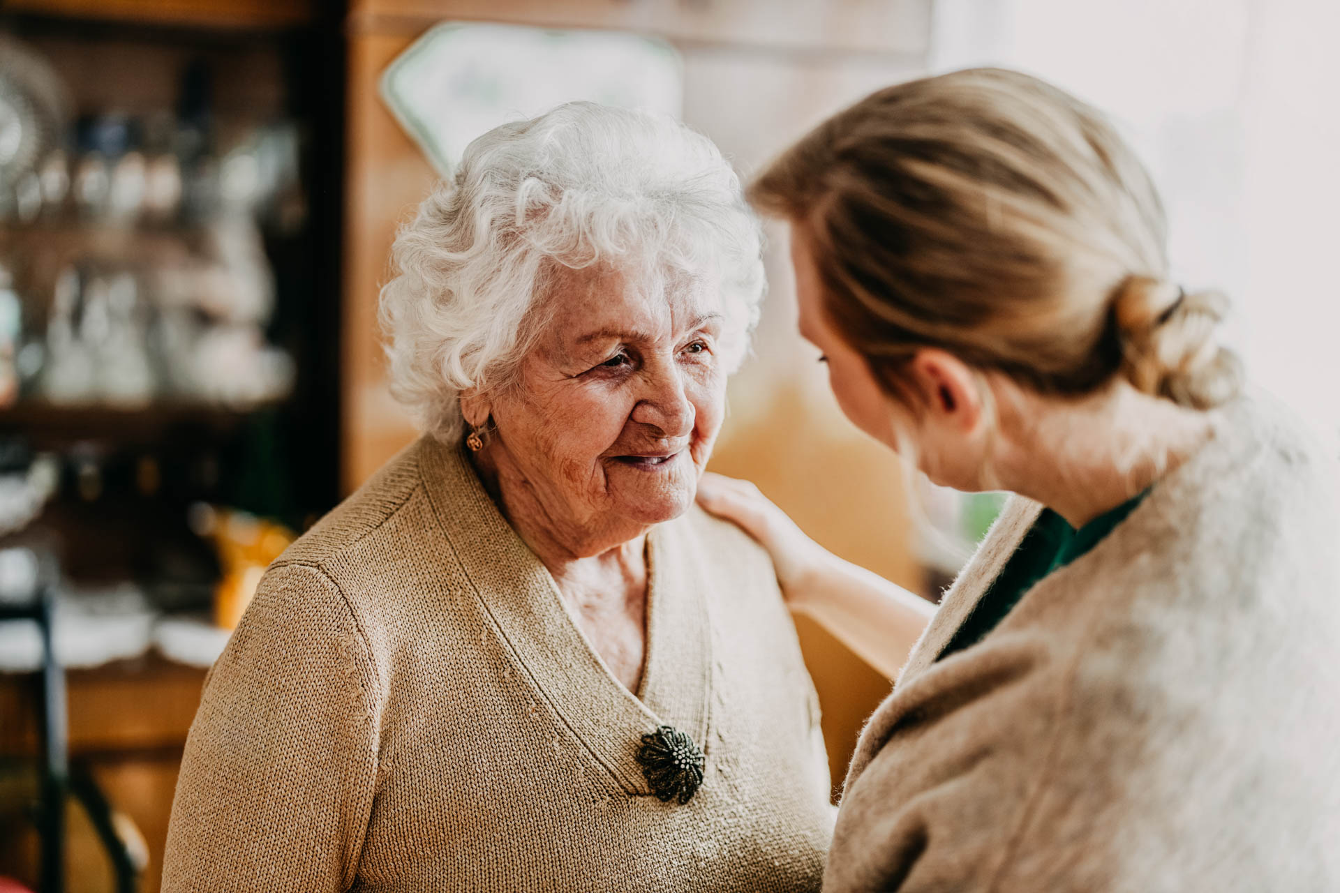 Domowa opieka nad osobami starszymi i zależnymi.